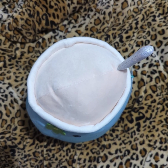 Squishmallow Jakarria The Boba Tea Plush - Picture 5 of 7